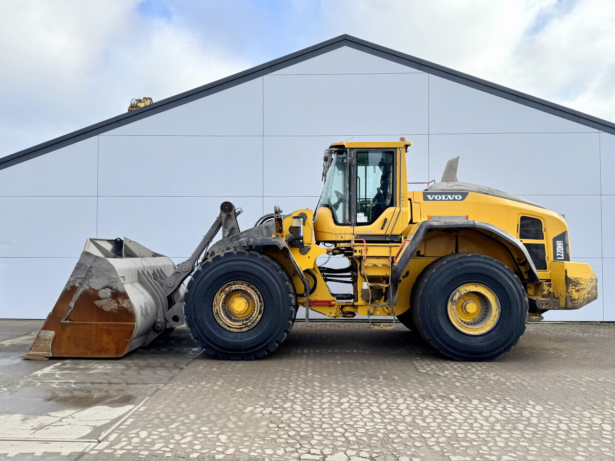 Volvo L220H Wheel Loader  2019