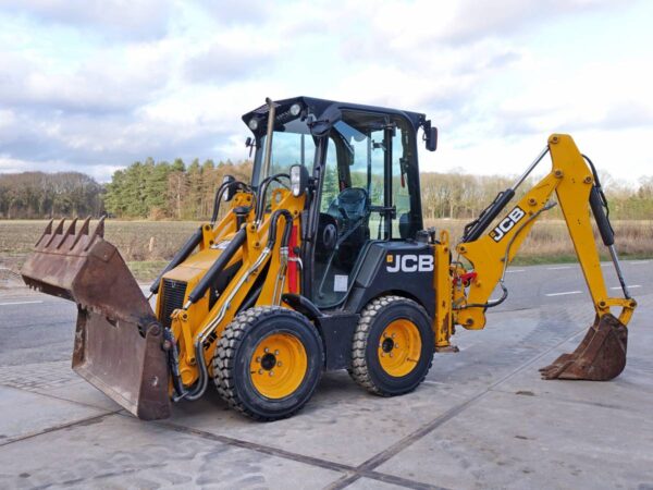 JCB 1CX (1.716 HOURS)