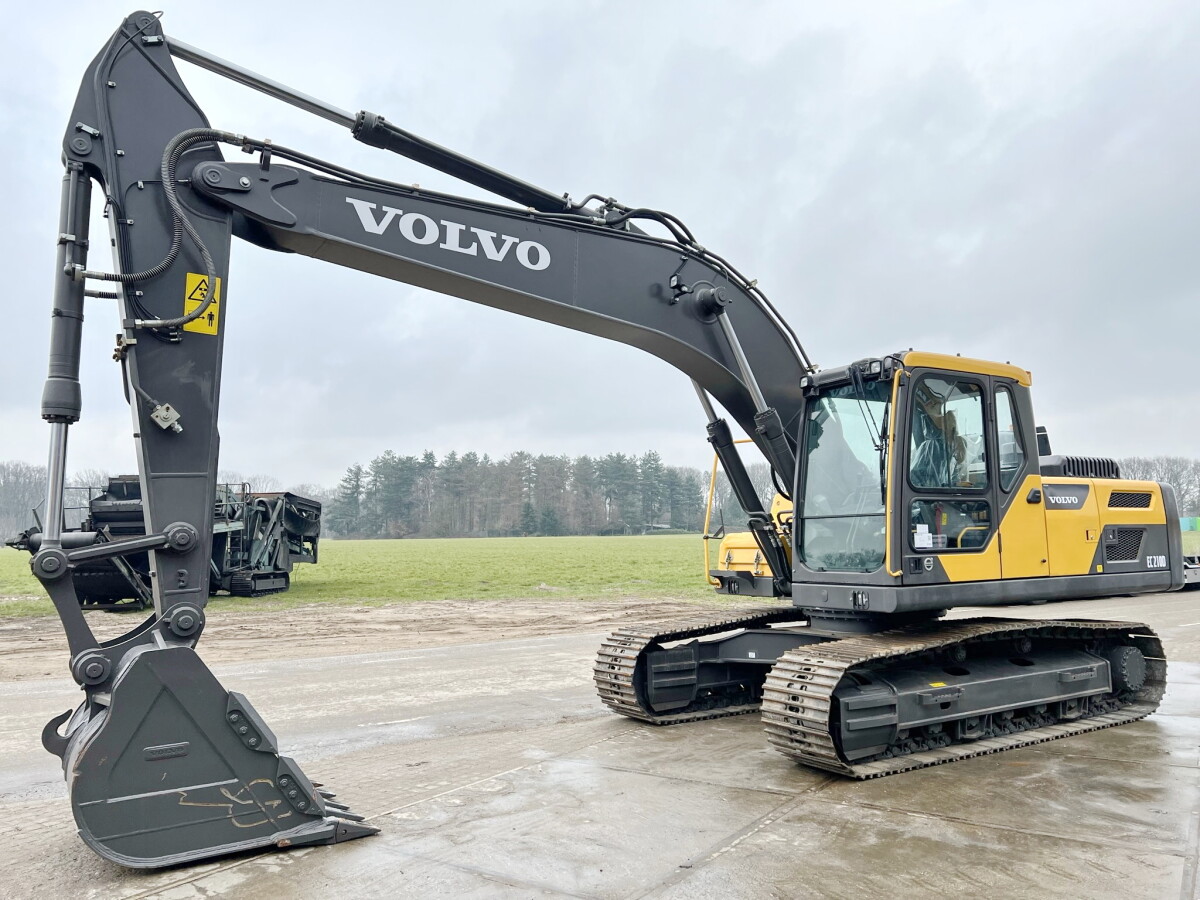 Volvo EC210D Excavator 2024 - Image 13