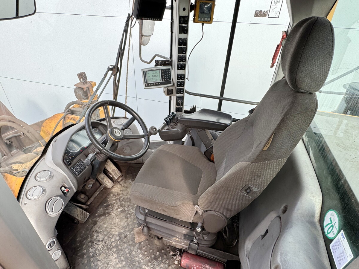 Volvo L180H Wheel Loader 2016 - Image 4