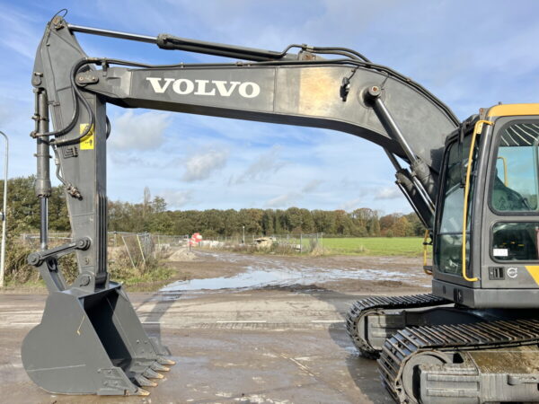 Volvo EC210D Used 2022 - Image 12