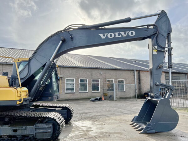 Volvo EC210D Used 2022 - Image 11