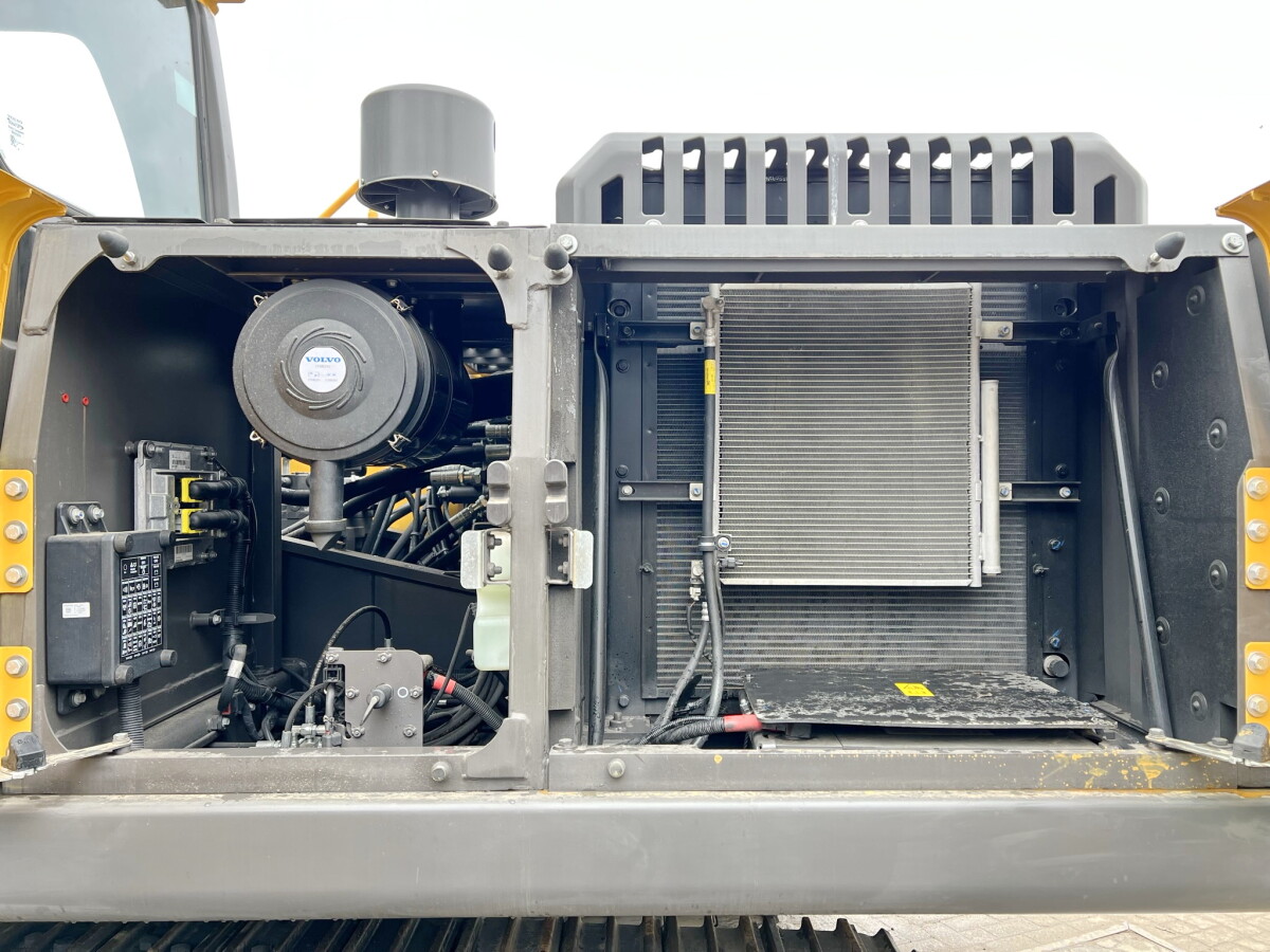 Volvo EC210D Excavator 2024 - Image 4