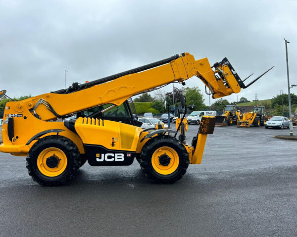 2022 JCB 540-170 - Image 10