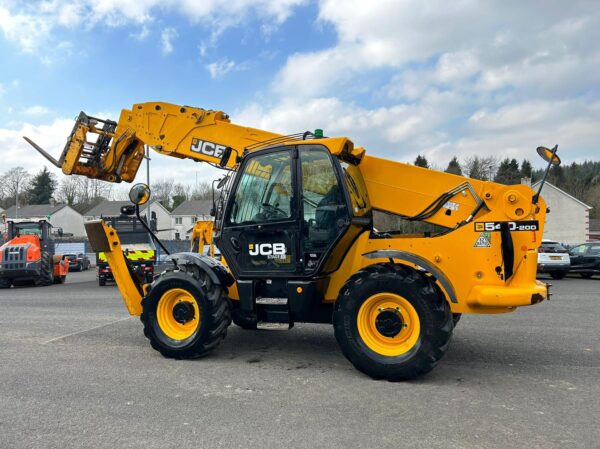 2020 JCB 540-200 - Image 8